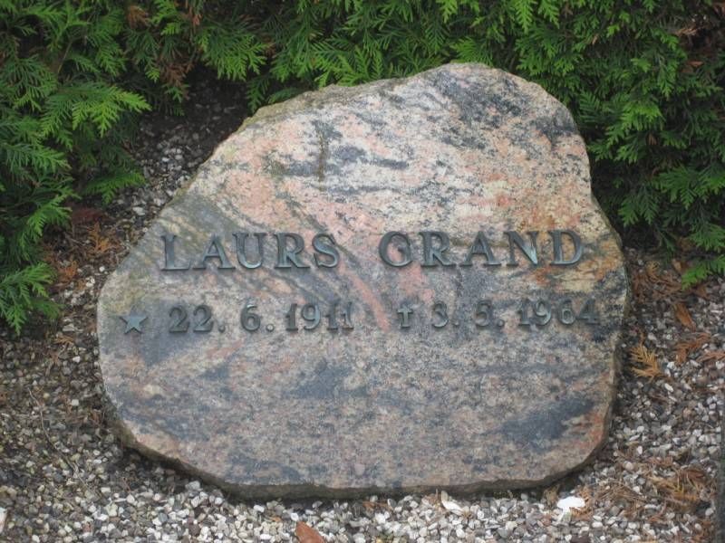 Laurs Grand.jpg